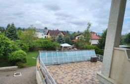 Casa  la Platoul Cornesti cu 12 camere cu Piscina Interioara