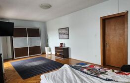 Casa  la Platoul Cornesti cu 12 camere cu Piscina Interioara