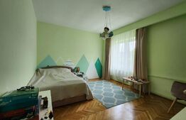 Casa  la Platoul Cornesti cu 12 camere cu Piscina Interioara