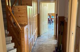 Casă tip duplex, de vanzare, cu 10 camere, 365 mp, zona Libertatii