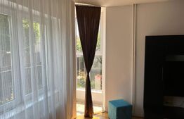 Casă tip duplex, de vanzare, cu 10 camere, 365 mp, zona Libertatii