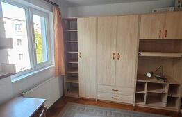 Apartament de vanzare, cu 3 camere, 57 mp, etaj intermediar, zona Dambu Pietros