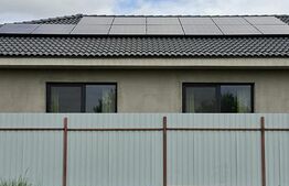 Casă pe un nivel în Ernei – 4 camere, panouri fotovoltaice și teren de 1.390 mp