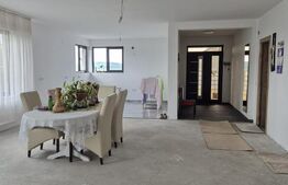 Casa noua cu 4 camere de vanzare in Ernei, 14 ari teren!