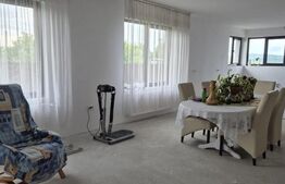 Casă pe un nivel în Ernei – 4 camere, panouri fotovoltaice și teren de 1.390 mp