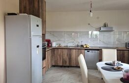 Casa noua cu 4 camere de vanzare in Ernei, 14 ari teren!