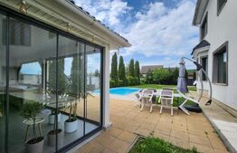 Vila Exclusivistă , 300mp utili si teren de 1300mp, Sântana de Mureș