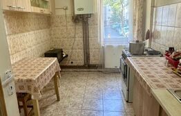 Apartament de vanzare, cu 3 camere, zona Tudor