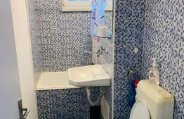 Apartament de vanzare, cu două camere, 37 mp, zona Dâmbu Pietros