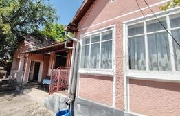 Casa renovabila 2240mp  teren in Raciu