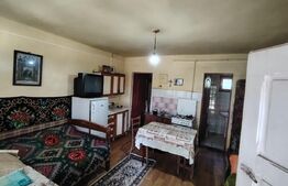 Casa renovabila 2240mp  teren in Raciu