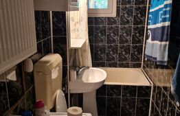 Apartament de vanzare, cu 3 camere, 50 mp, zona Budai