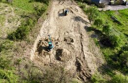 Vând teren 2100 mp, Corunca – zonă superbă cu vedere panoramică!