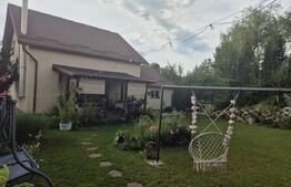 Vila de vanzare in Livezeni cu privelste deosebita, 970mp teren 