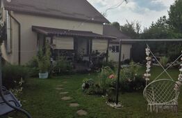 Vila de vanzare in Livezeni cu privelste deosebita, 970mp teren 