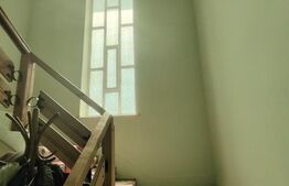 Casă solidă cu pod, foișor și 2 garaje in Tarnaveni