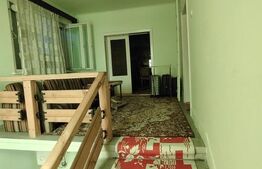 Casă solidă cu pod, foișor și 2 garaje in Tarnaveni