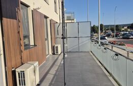 Apartament 2 camere cu terasa 20mp de vanzare in cartier Maurer 