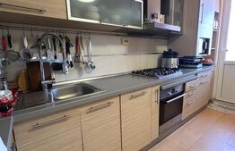 Apartament modern cu 3 camere, complet mobilat și utilat – Zonă semicentrală