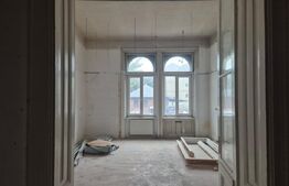 Proprietate cu 10 ari teren de vanzare pe strada Bolyai