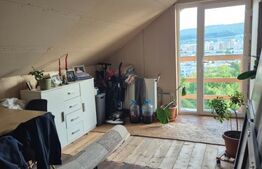 Casa de vacanta  de vanzare, cu vedere panoramica, zona Tudor