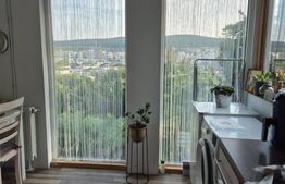 Casa de vacanta  de vanzare, cu vedere panoramica, zona Tudor