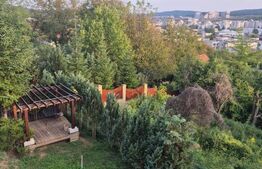 Casa de vacanta  de vanzare, cu vedere panoramica, zona Tudor