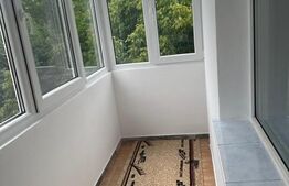 Apartament de vanzare, cu 3 camere, 70 mp, parcare inclusa, zona Mureseni