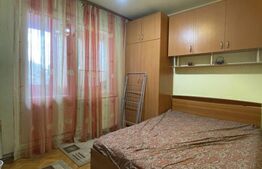 Apartament 3 camere decomandat, 65,5 mp, etaj 2/4,  zona Unirii