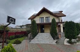 Casă individuală de vânzare în Nazna – 2200 mp teren, 300 mp utili
