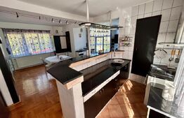 Casa moderna cu design deosebit,situata intr-o zona linistita.