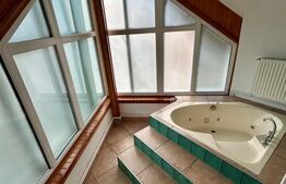 Casa moderna cu design deosebit,situata intr-o zona linistita.