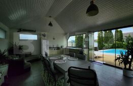 De inchiria Vila Exclusivistă , 300mp utili si teren de 1300mp, Sântana de Mureș