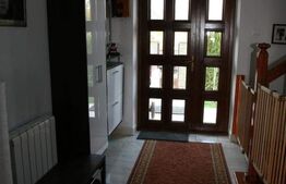 Casa tip Duplex cu piscina, 6 dormitoare in Sancraiu de Mures