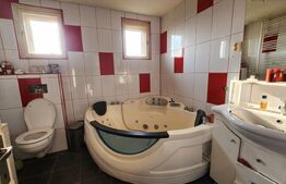 Casa tip Duplex cu piscina, 6 dormitoare in Sancraiu de Mures