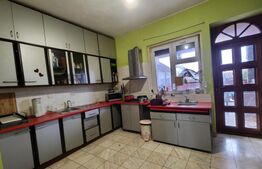 Casa tip Duplex cu piscina, 6 dormitoare in Sancraiu de Mures