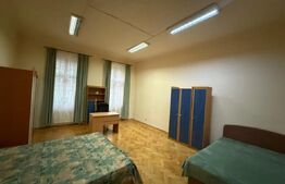 Apartament ultracentral de 2 camere, 80 mp utili, la poalele Cetății Medievale
