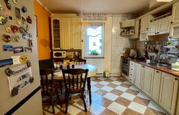 Apartament 3 camere, 67 mp, zona Pandurilor