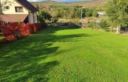 Cabana cu teren generos, 1824 mp, acces din 2 străzi – Livezeni