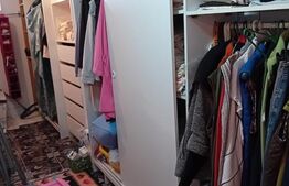 CASA IN CENTRU -REGHIN CU SPATIU COMERCIAL 