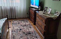 CASA IN CENTRU -REGHIN CU SPATIU COMERCIAL 