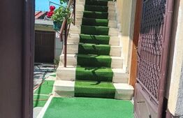 CASA IN CENTRU -REGHIN CU SPATIU COMERCIAL 