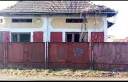 CASA VECHE DEMOLABILA IN UNGHENI