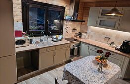 Casa superba cu 15 ari teren situata in Curteni