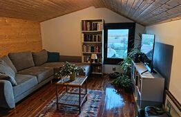 Casa superba cu 15 ari teren situata in Curteni