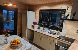 Casa superba cu 15 ari teren situata in Curteni