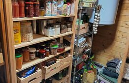 Casa superba cu 15 ari teren situata in Curteni