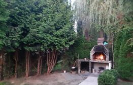 Casa De Vacanta cu vedere la lacul Bezid-OPORTUNITATE 