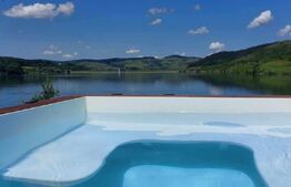 Casa De Vacanta cu vedere la lacul Bezid-OPORTUNITATE 