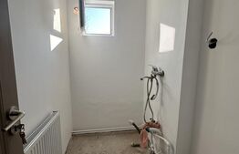 Apartament 2 camere de vânzare - Dâmbul Pietros